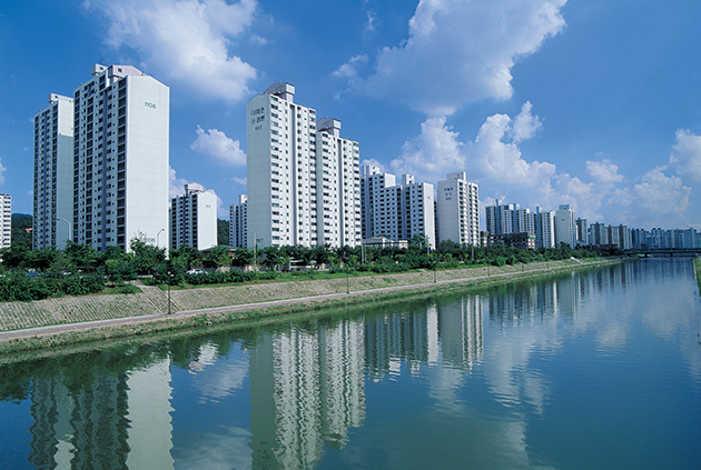 信義謙石２房豪宅 1